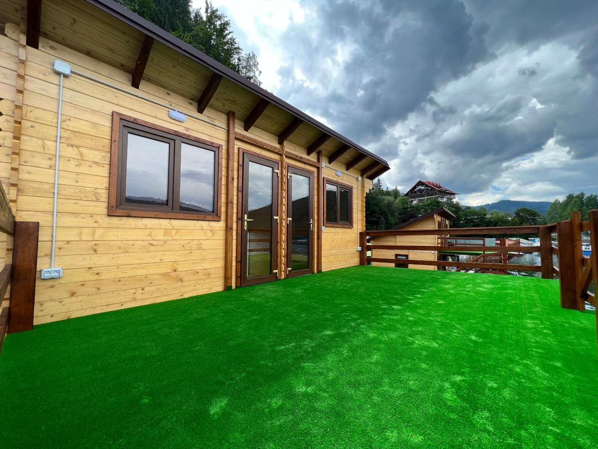 Holiday Bicaz Bungalows On The Lake Εξωτερικό φωτογραφία