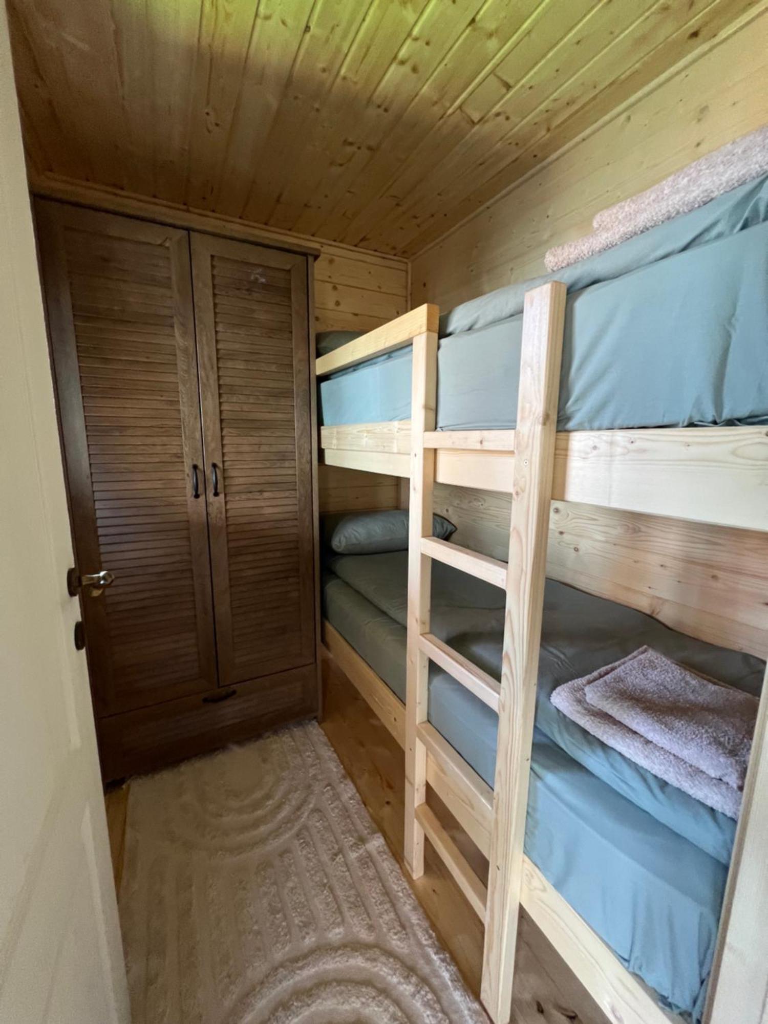 Holiday Bicaz Bungalows On The Lake Εξωτερικό φωτογραφία