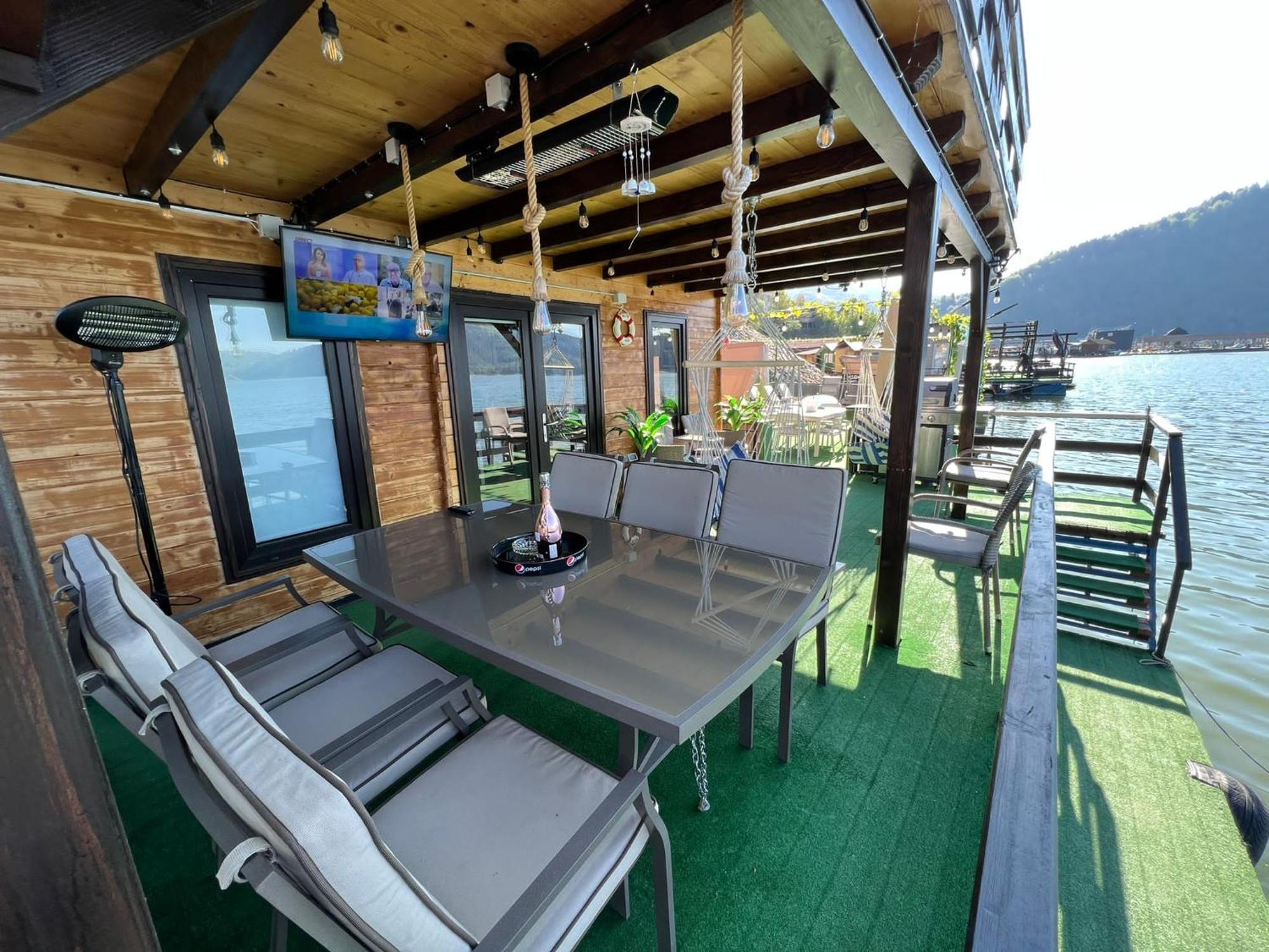 Holiday Bicaz Bungalows On The Lake Εξωτερικό φωτογραφία