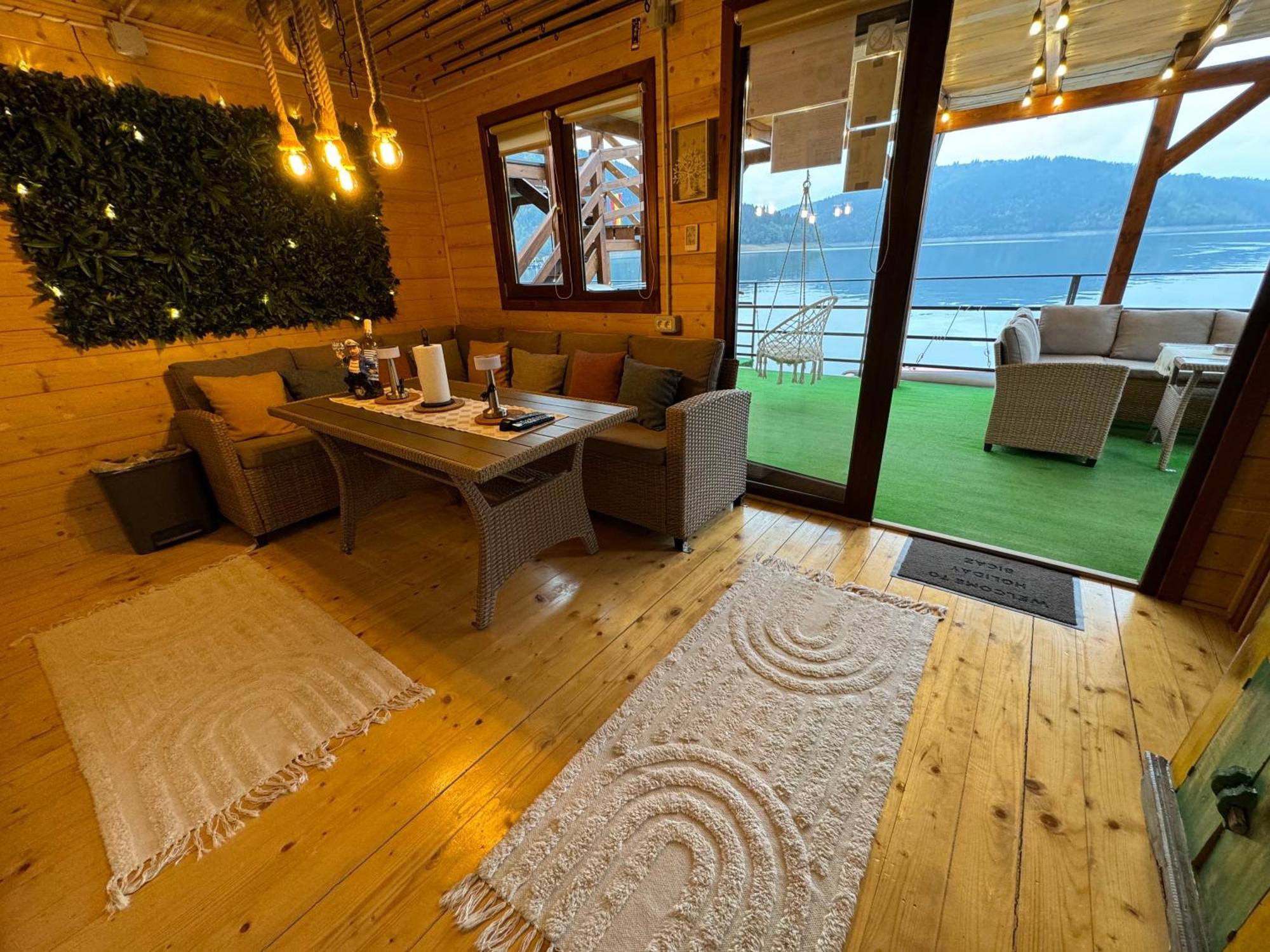 Holiday Bicaz Bungalows On The Lake Εξωτερικό φωτογραφία