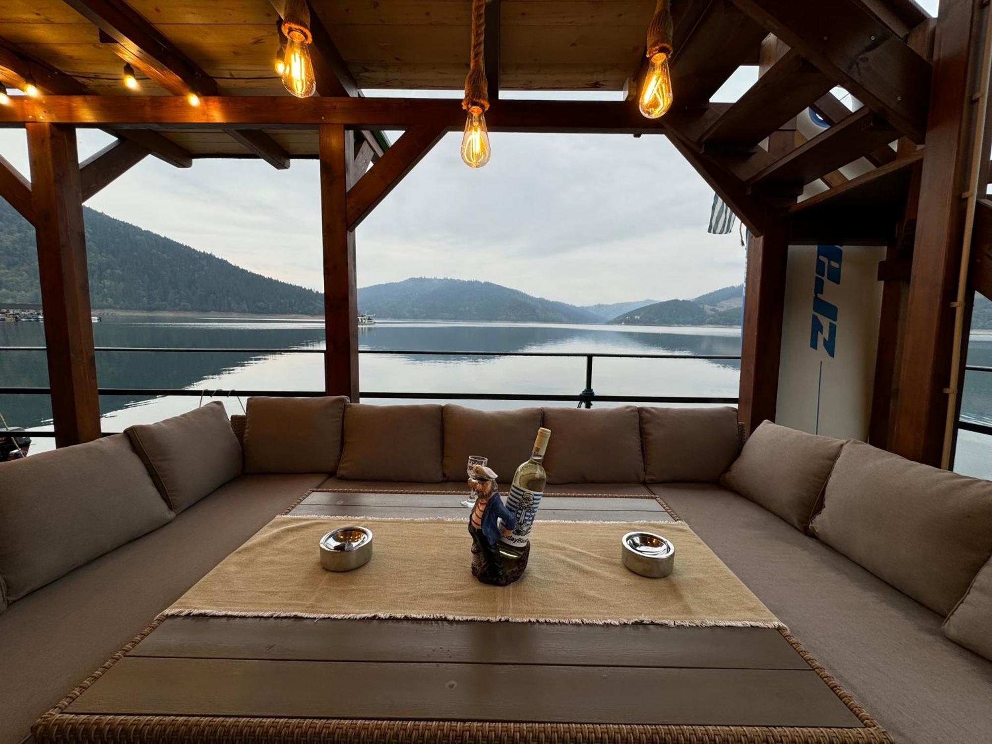 Holiday Bicaz Bungalows On The Lake Εξωτερικό φωτογραφία