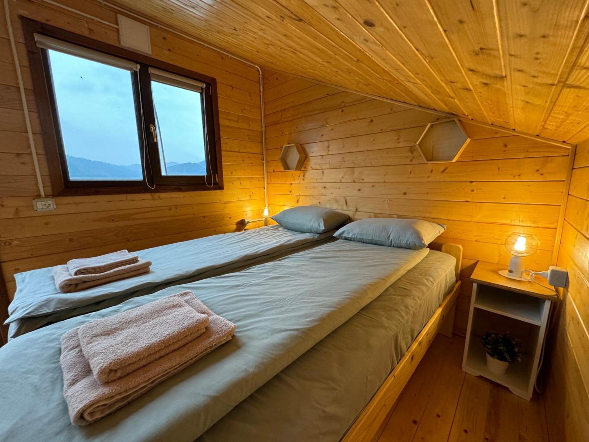 Holiday Bicaz Bungalows On The Lake Εξωτερικό φωτογραφία
